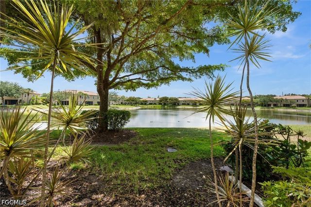 3231 Cottonwood BEND 301, Fort Myers, FL 33905