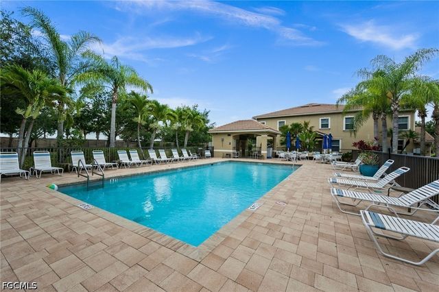 3231 Cottonwood BEND 301, Fort Myers, FL 33905