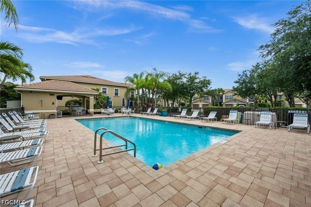 3231 Cottonwood BEND 301, Fort Myers, FL 33905