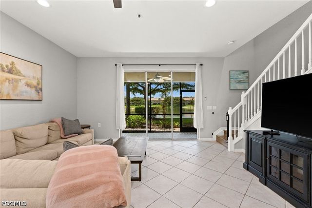 3231 Cottonwood BEND 301, Fort Myers, FL 33905