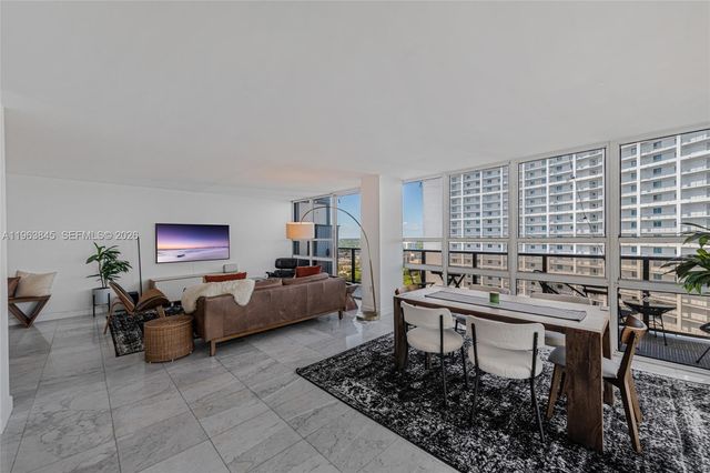 600 NE 36th St PH1, Miami, FL 33137