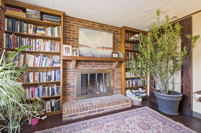1002 S Cassingham Road, Columbus, OH 43209