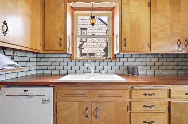 1002 S Cassingham Road, Columbus, OH 43209