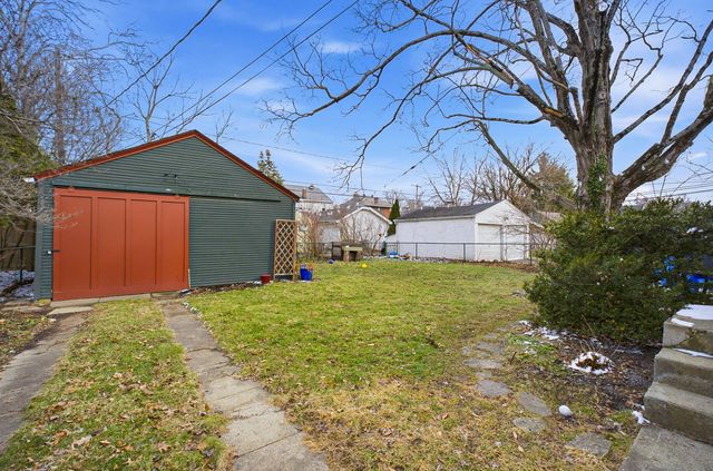 1002 S Cassingham Road, Columbus, OH 43209