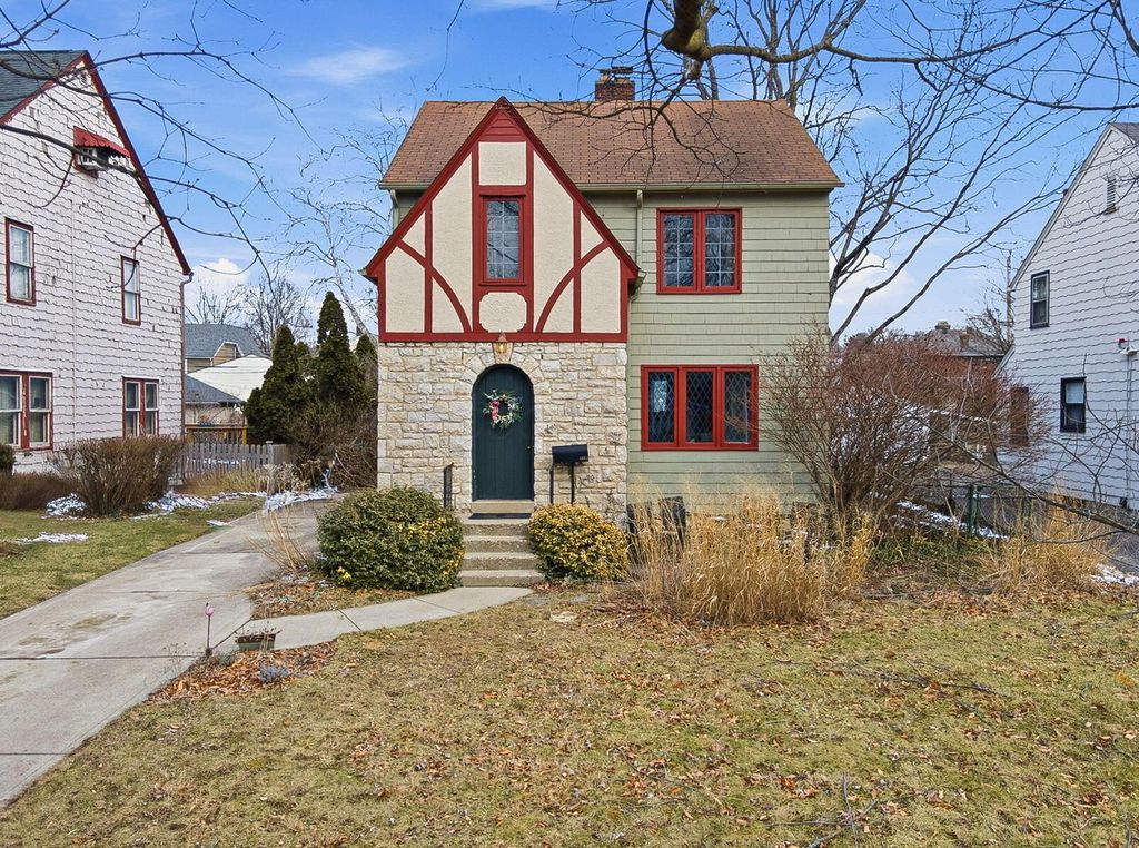 1002 S Cassingham Road, Columbus, OH 43209