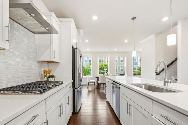 114 DICKENSON DR, Gaithersburg, MD 20878