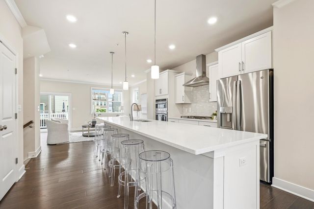 114 DICKENSON DR, Gaithersburg, MD 20878