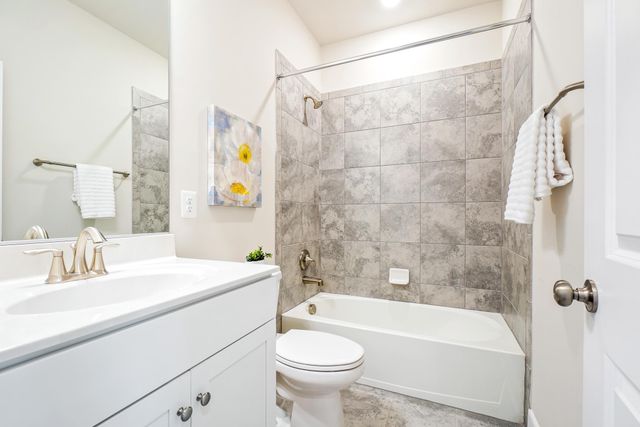 114 DICKENSON DR, Gaithersburg, MD 20878