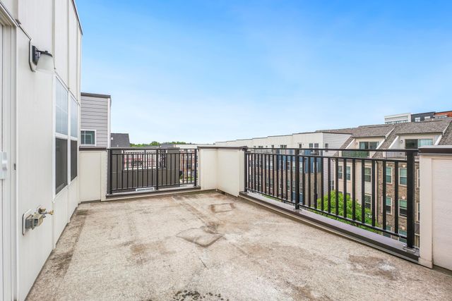 114 DICKENSON DR, Gaithersburg, MD 20878