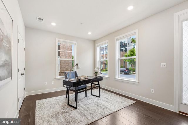 114 DICKENSON DR, Gaithersburg, MD 20878