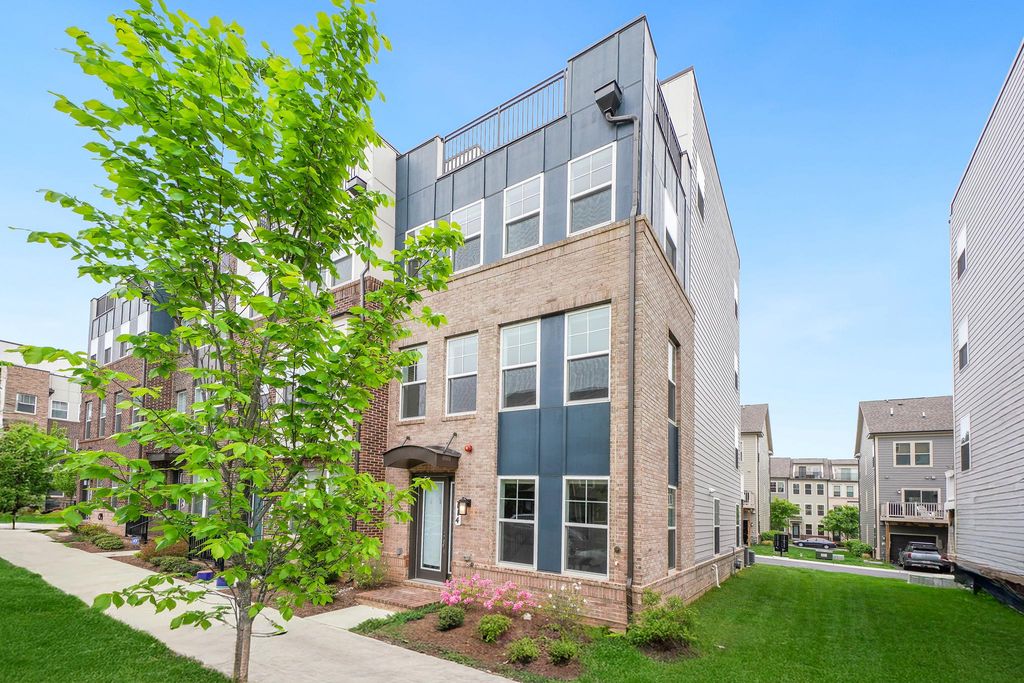 114 DICKENSON DR, Gaithersburg, MD 20878