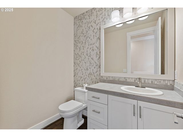 16649 Sw FRIENDLY Ln, Beaverton, OR 97007