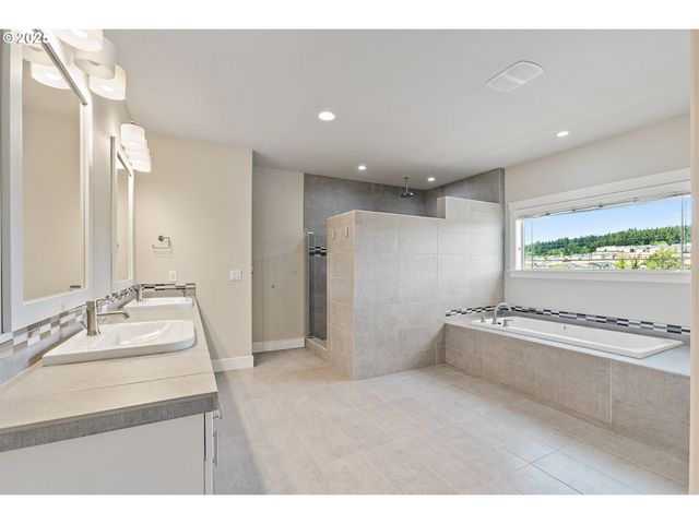 16649 Sw FRIENDLY Ln, Beaverton, OR 97007