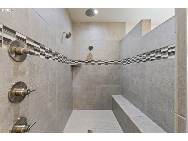 16649 Sw FRIENDLY Ln, Beaverton, OR 97007