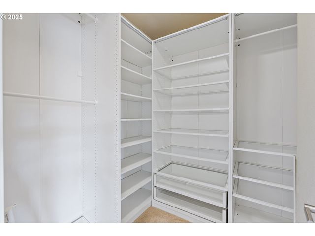 16649 Sw FRIENDLY Ln, Beaverton, OR 97007