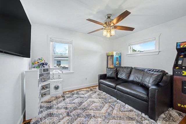 26 Westside Ave, North Attleboro, MA 02760