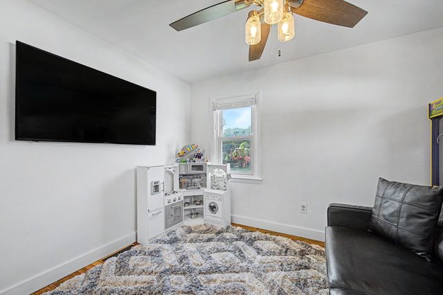 26 Westside Ave, North Attleboro, MA 02760
