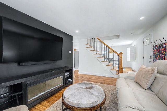 26 Westside Ave, North Attleboro, MA 02760