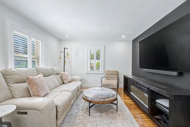 26 Westside Ave, North Attleboro, MA 02760