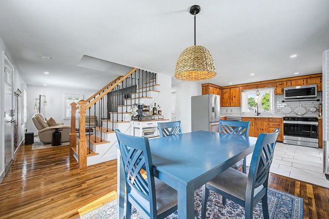 26 Westside Ave, North Attleboro, MA 02760