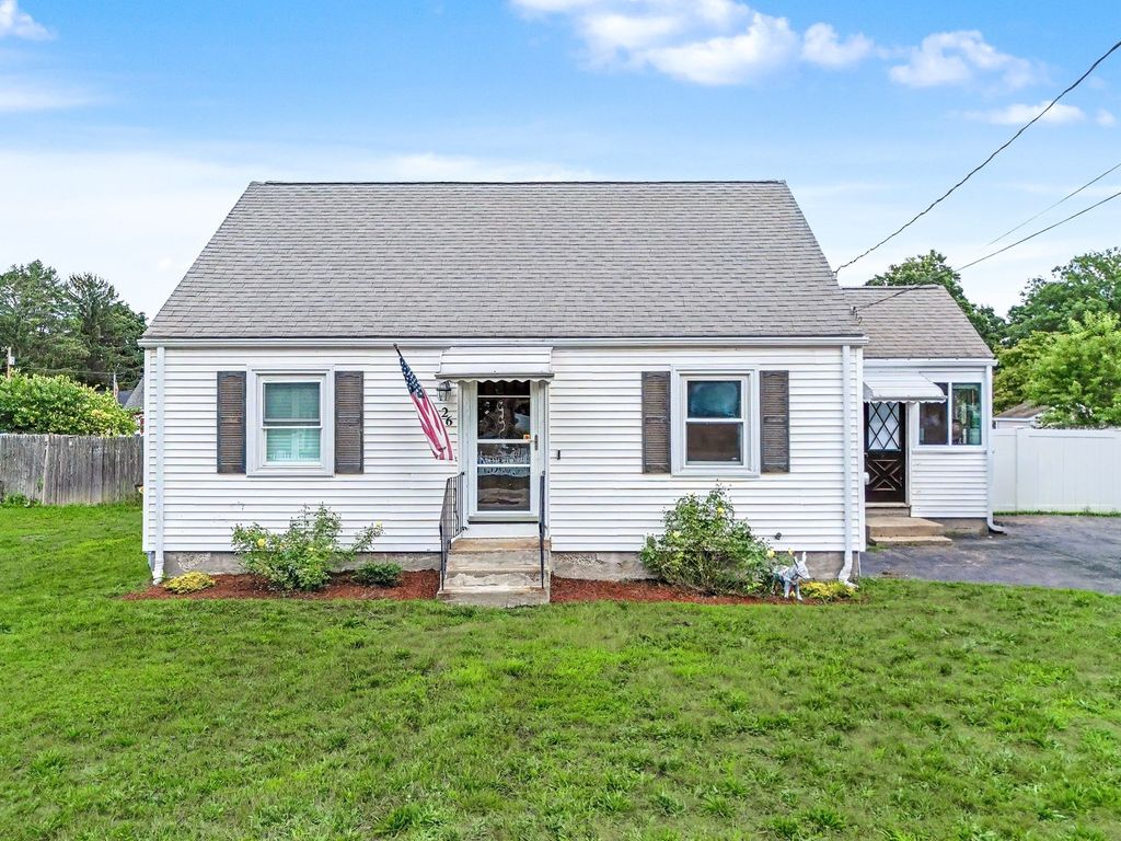 26 Westside Ave, North Attleboro, MA 02760