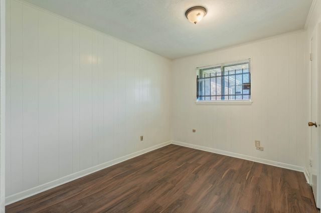 11050 Vailview Drive, Houston, TX 77016