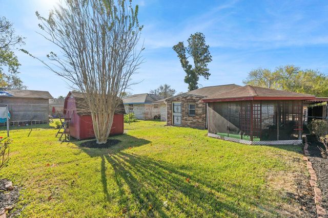 11050 Vailview Drive, Houston, TX 77016