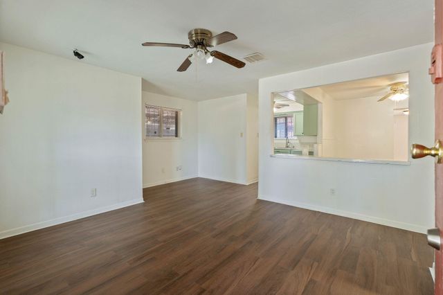 11050 Vailview Drive, Houston, TX 77016