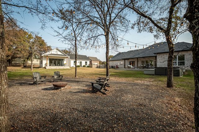 6641 Blackjack Oaks Road, Aubrey, TX 76227