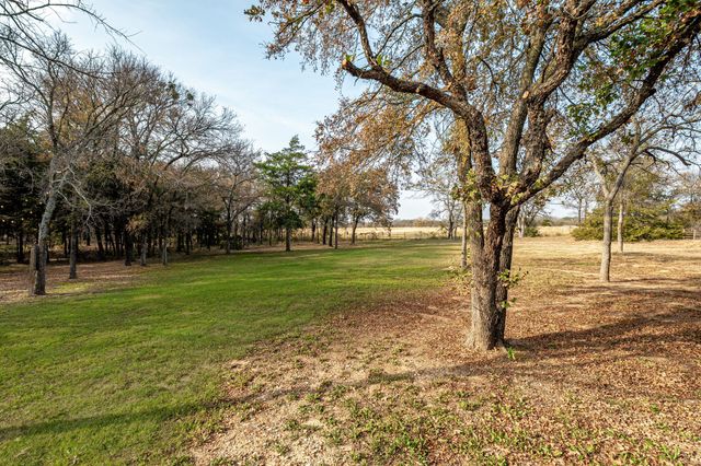 6641 Blackjack Oaks Road, Aubrey, TX 76227