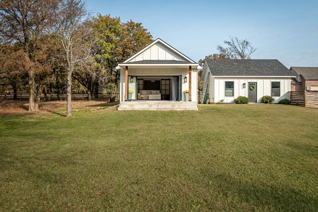 6641 Blackjack Oaks Road, Aubrey, TX 76227