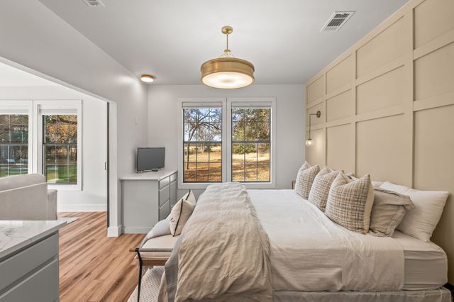 6641 Blackjack Oaks Road, Aubrey, TX 76227