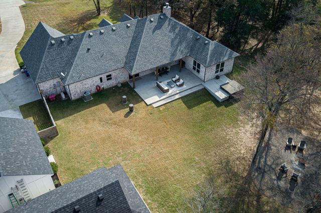 6641 Blackjack Oaks Road, Aubrey, TX 76227