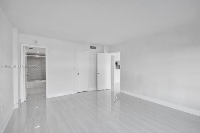 4164 Inverrary Dr 305, Lauderhill, FL 33319