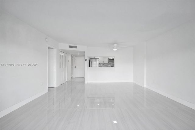 4164 Inverrary Dr 305, Lauderhill, FL 33319