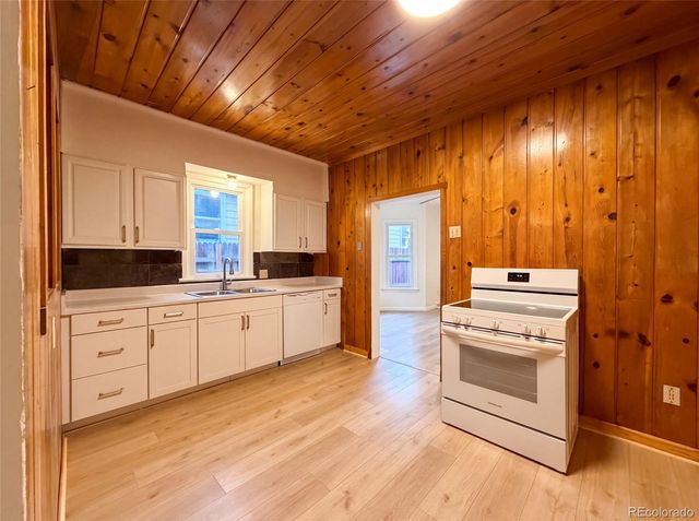 1618 7th Avenue, Greeley, CO 80631
