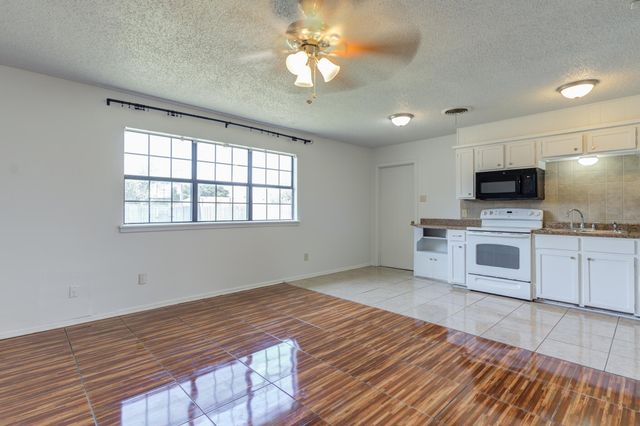 1313 Adrian Street, Lubbock, TX 79403