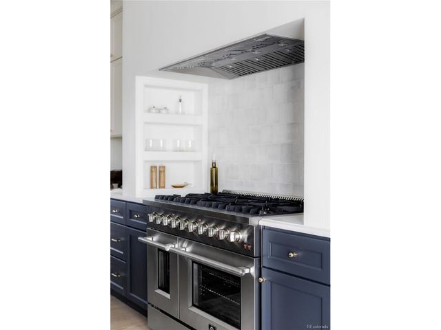 404 Dusk Ct, Erie, CO 80516