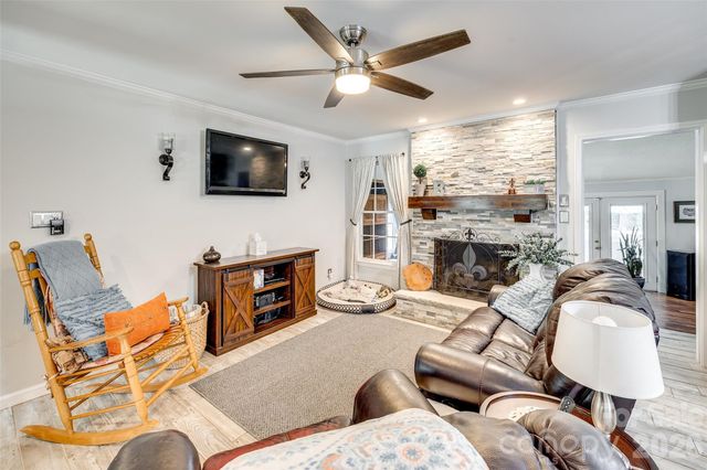 1325 Bucknell Avenue, Gastonia, NC 28054