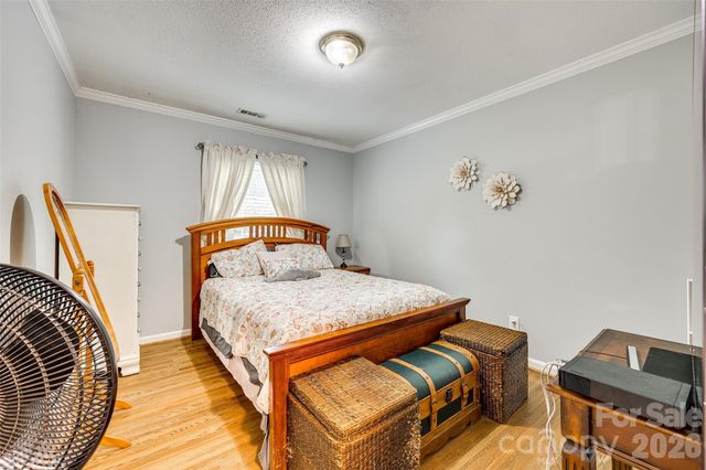 1325 Bucknell Avenue, Gastonia, NC 28054