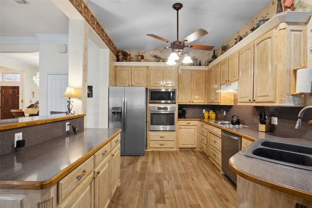 8132 Vine Wood Drive, North Richland Hills, TX 76182