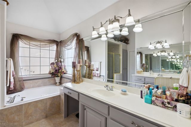 8132 Vine Wood Drive, North Richland Hills, TX 76182