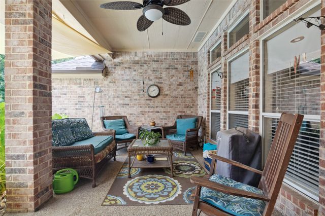 8132 Vine Wood Drive, North Richland Hills, TX 76182