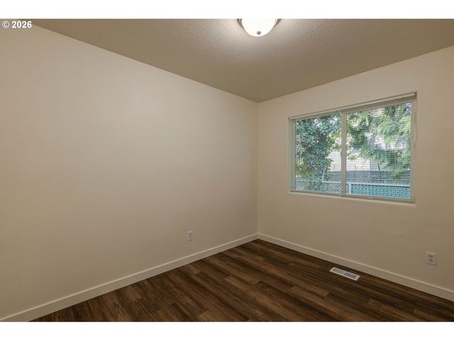 871 Sw JUNCTION Pl, Gresham, OR 97080