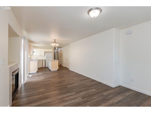 871 Sw JUNCTION Pl, Gresham, OR 97080