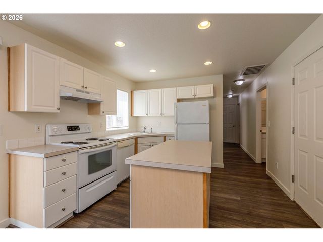 871 Sw JUNCTION Pl, Gresham, OR 97080