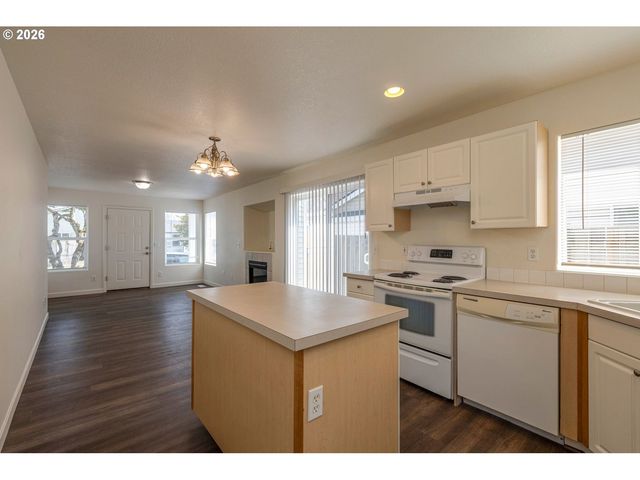 871 Sw JUNCTION Pl, Gresham, OR 97080