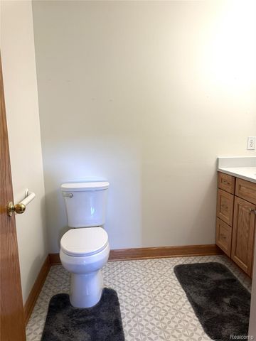 22202 Vinewood Boulevard, Taylor, MI 48180
