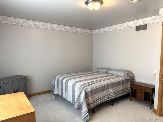 22202 Vinewood Boulevard, Taylor, MI 48180