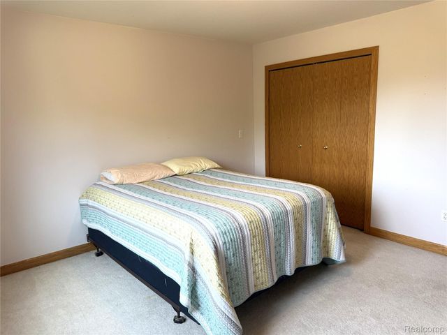 22202 Vinewood Boulevard, Taylor, MI 48180